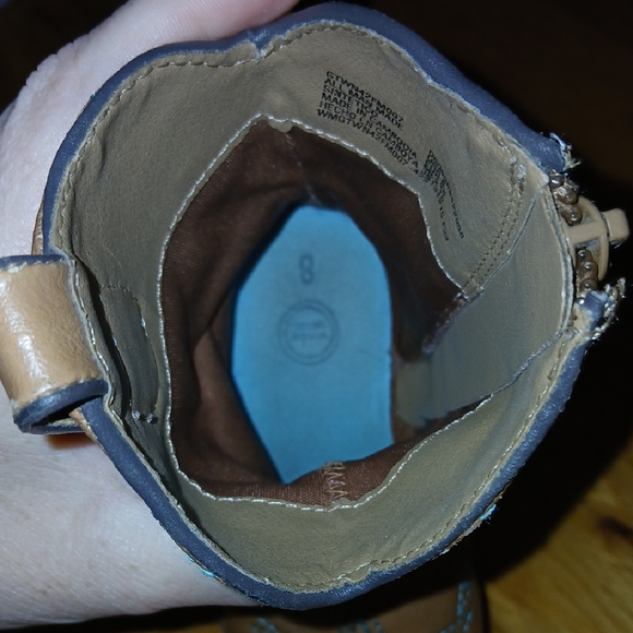 Wonder Nation Brown Boots with Blue Star Embroidery - Picture 8 of 10